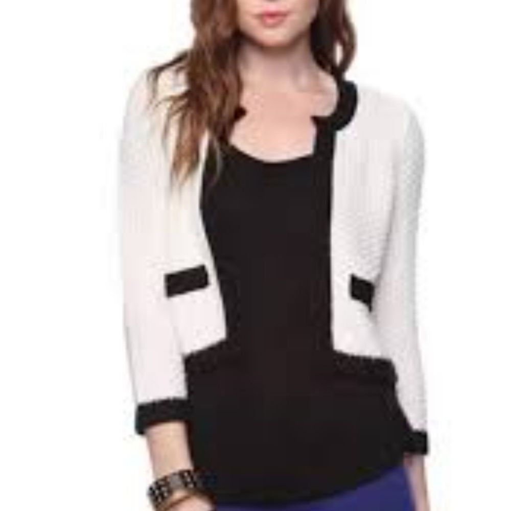 Forever 21 Colorblock Ivory Black Contrast Trim Open Sweater Jacket, Sz S
